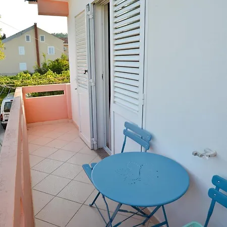 Apartament With A Parking Space Kukljica, Ugljan - 8399 *